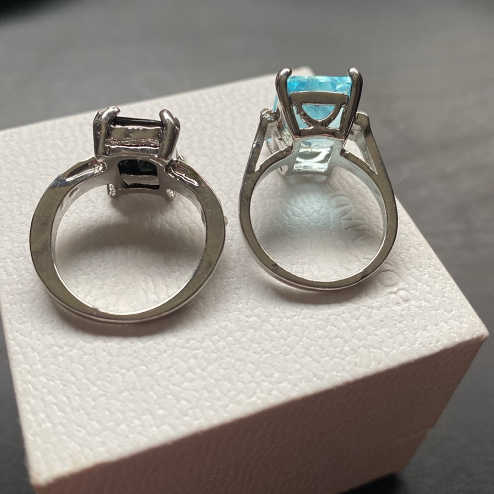 Two Gemstone Rings - Picture 3 of 5